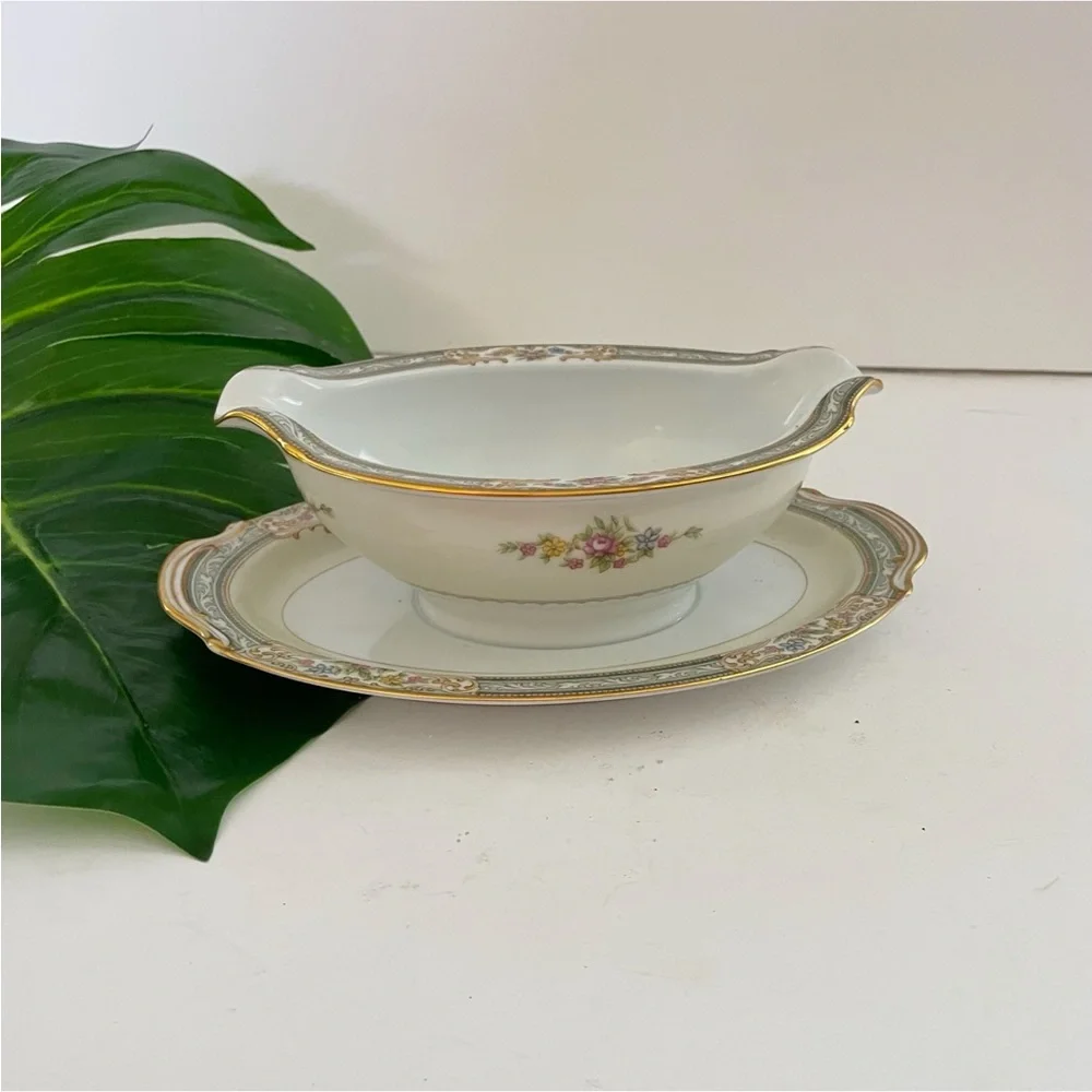Noritake Lynbrook Made in Occupied Japan Cream & Gold Floral Gravy Boat w/ plate